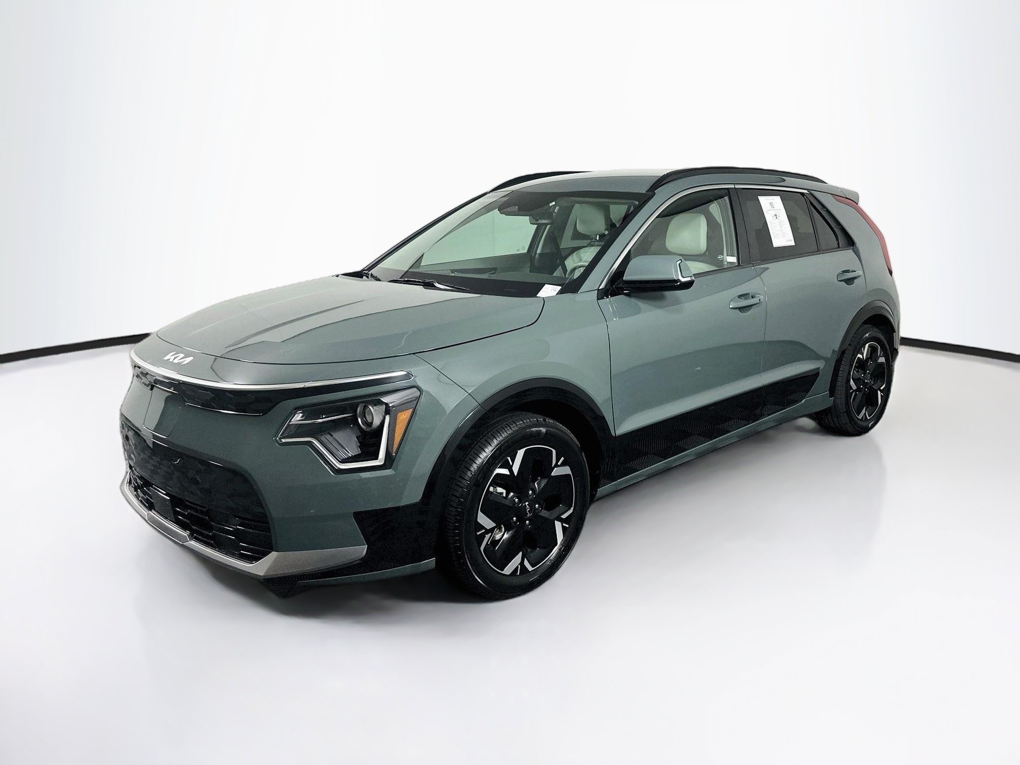 Used 2023 Kia Niro Wind FWD image 3