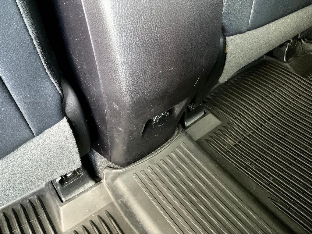 Used 2017 Toyota RAV4 Limited AWD/4WD image 12