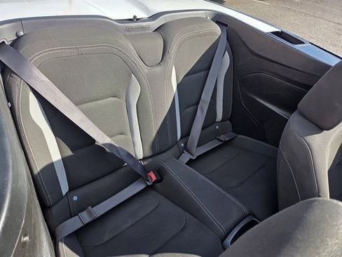 Used 2020 Chevrolet Camaro LT image 13