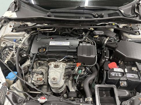 Used 2014 Honda Accord Sport image 9