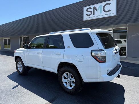 Used 2018 Toyota 4Runner SR5 Premium AWD/4WD image 9
