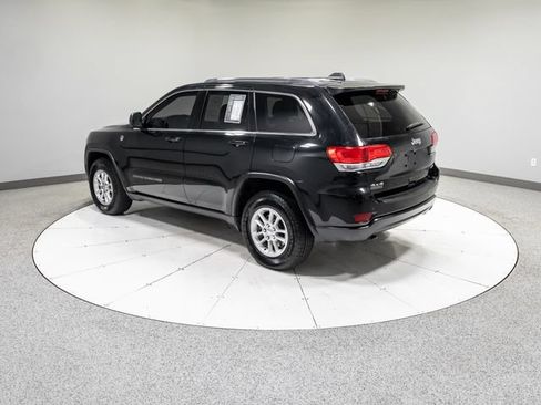 Used 2019 Jeep Grand Cherokee Laredo AWD/4WD image 31