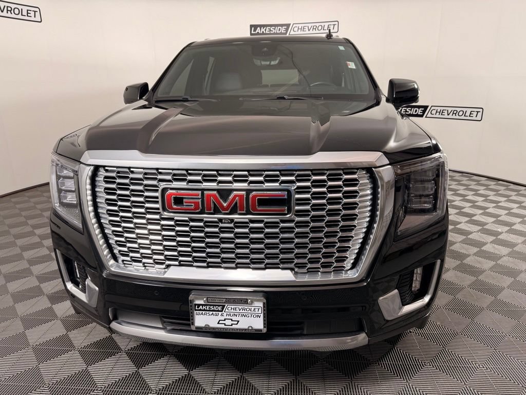 Used 2024 GMC Yukon Denali w/ Denali Reserve Package AWD/4WD image 9