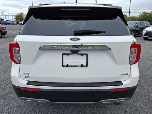 Certified 2020 Ford Explorer XLT w/ Equipment Group 202A image 6