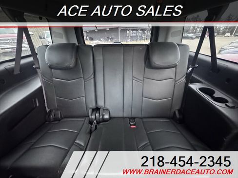 Used 2016 Cadillac Escalade ESV Premium image 24