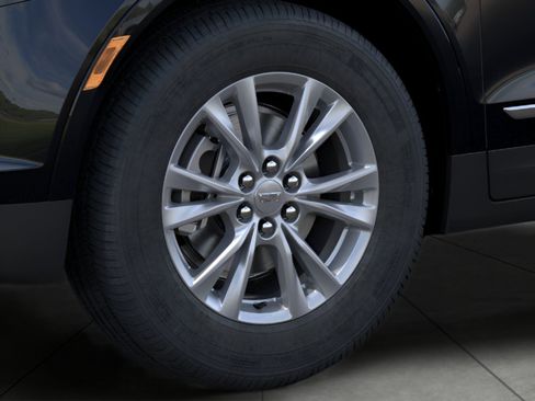 New 2026 Cadillac XT5 Luxury w/ LPO, Floor Liner Package AWD/4WD image 9