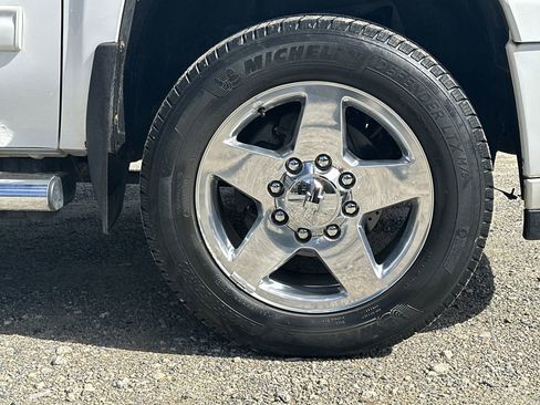 Used 2014 Chevrolet Silverado 2500 LT image 13