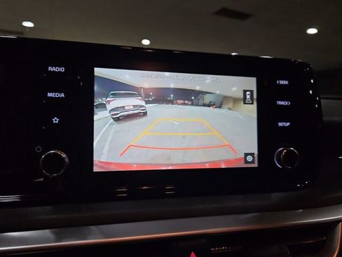 Used 2022 Kia K5 LXS image 21