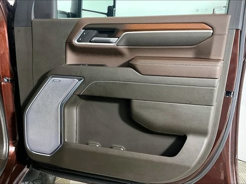 Used 2024 GMC Sierra 2500 Denali w/ Denali Reserve Package AWD/4WD image 19