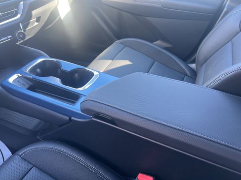 New 2026 Chevrolet Equinox EV LT image 59