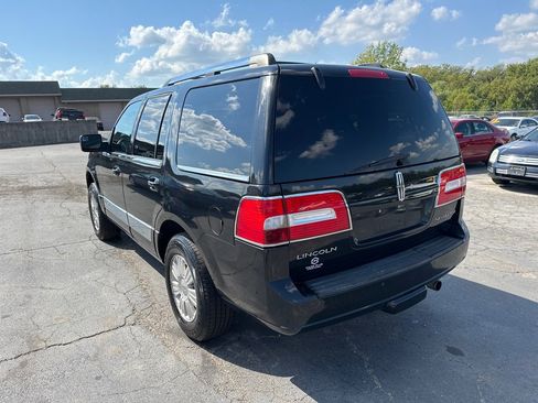 Used 2013 Lincoln Navigator 4WD image 8