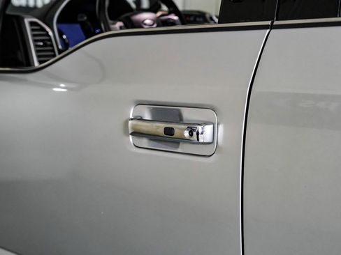 Used 2019 Ford F250 Platinum w/ Platinum Ultimate Package image 36