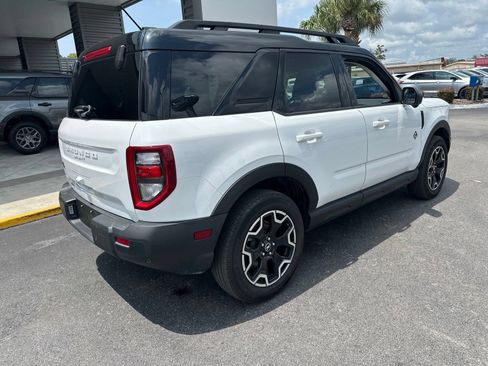 Used 2025 Ford Bronco Sport Outer Banks w/ Outer Banks Tech Package+ AWD/4WD image 3
