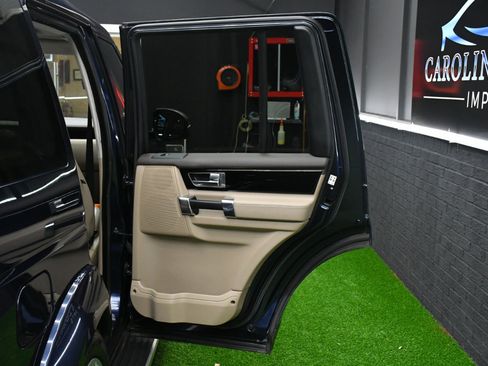 Used 2016 Land Rover LR4 HSE image 34
