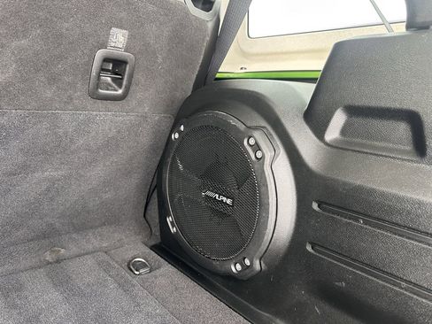 Used 2018 Jeep Wrangler Unlimited Sahara image 8