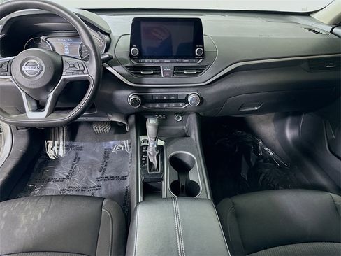 Used 2022 Nissan Altima 2.5 SV image 18