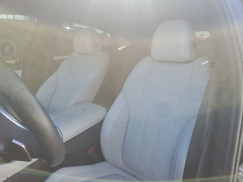 Used 2024 BMW X6 xDrive40i w/ M Sport Professional Package AWD/4WD image 4