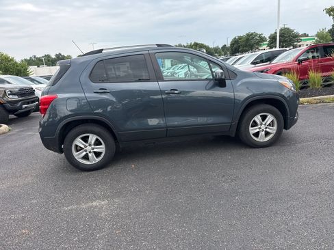 Used 2021 Chevrolet Trax LT AWD/4WD image 21