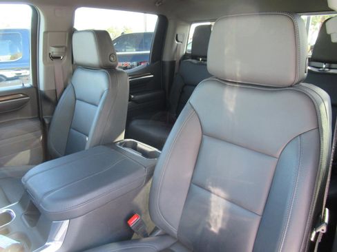 Used 2025 Chevrolet Silverado 1500 LT Trail Boss w/ LT Trail Boss Premium Package image 17