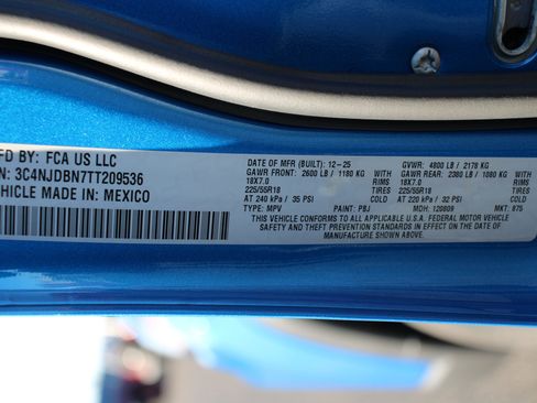 New 2026 Jeep Compass Latitude image 38