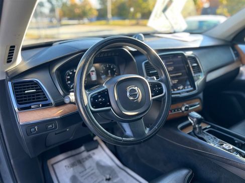 Used 2016 Volvo XC90 T6 Inscription w/ Vision Package image 15