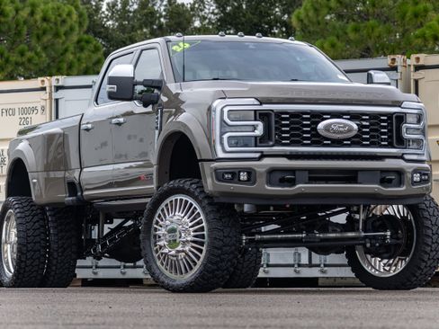 Used 2026 Ford F450 Platinum w/ Platinum Plus Package AWD/4WD image 1