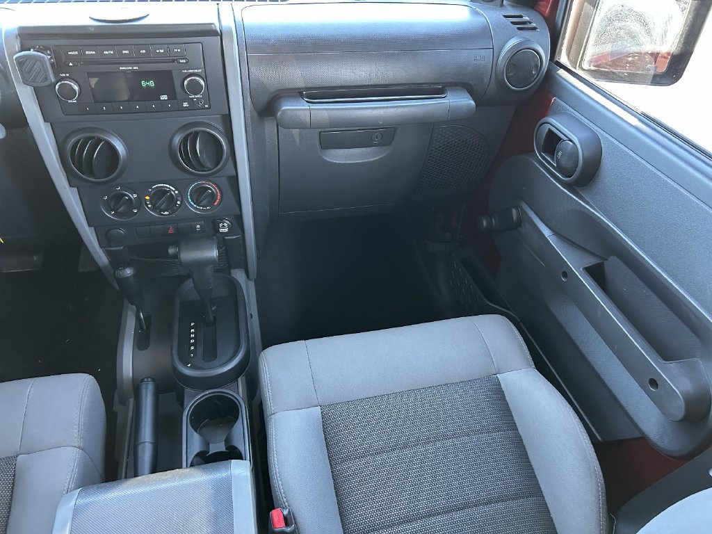 Used 2010 Jeep Wrangler Unlimited Sport AWD/4WD image 17