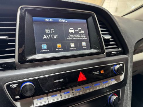 Used 2018 Hyundai Sonata Limited FWD image 18