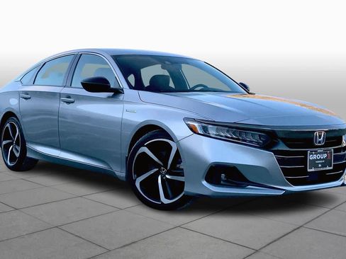 Used 2022 Honda Accord Sport image 2