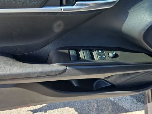 Used 2023 Toyota Camry SE image 21