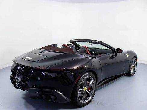 Certified 2024 Ferrari Roma Spider RWD image 2