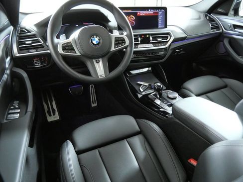 Used 2023 BMW X4 xDrive30i w/ M Sport Package AWD/4WD image 2