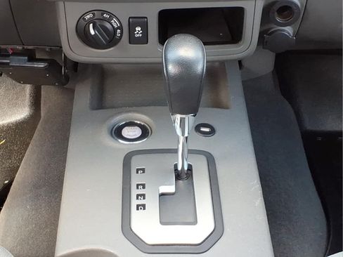 Used 2021 Nissan Frontier SV AWD/4WD image 25