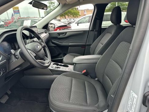 Used 2025 Ford Escape Active AWD/4WD image 10