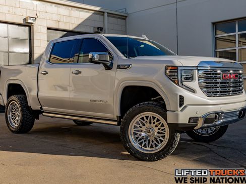 Used 2024 GMC Sierra 1500 Denali image 1