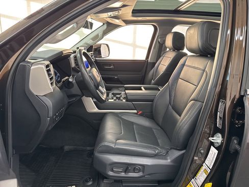 Used 2022 Toyota Tundra Limited image 14