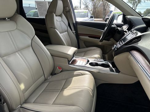 Used 2017 Acura MDX SH-AWD w/ Advance Package image 13