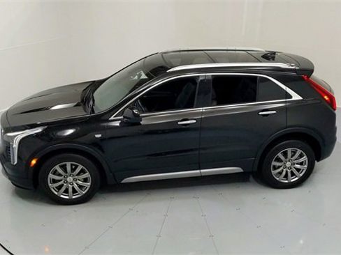 Used 2020 Cadillac XT4 Premium Luxury image 14
