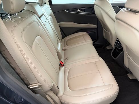 Used 2023 Lincoln Nautilus Reserve w/ Equipment Group 201A AWD/4WD image 29