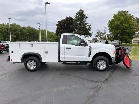 Used 2023 Ford F250 XL w/ Snow Plow Prep Package AWD/4WD image 6