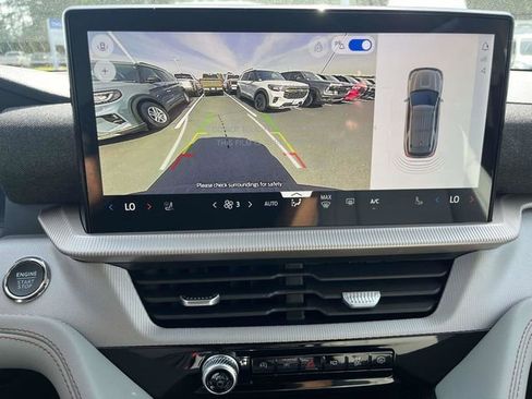 New 2026 Ford Explorer Active w/ Active Comfort Package RWD image 10