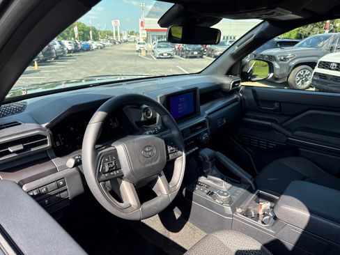 Used 2026 Toyota 4Runner SR5 AWD/4WD image 10