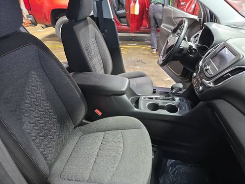 Used 2024 Chevrolet Equinox LT AWD/4WD image 12