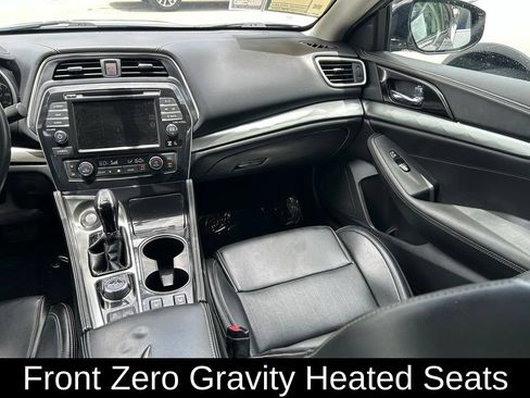 Used 2019 Nissan Maxima 3.5 SV w/ Floor Mat Group FWD image 11