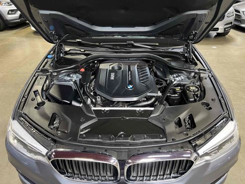 Used 2017 BMW 540i xDrive AWD/4WD image 29