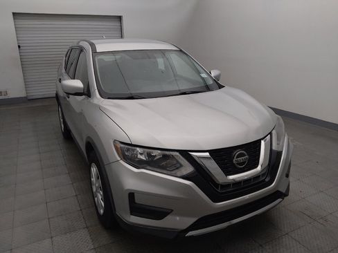 Used 2018 Nissan Rogue S FWD image 14