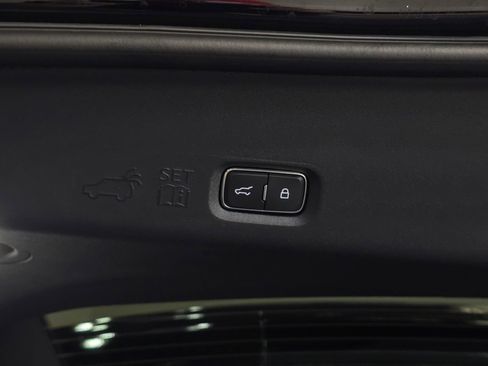 New 2025 Lincoln Navigator Reserve w/ Jet Appearance Package image 12