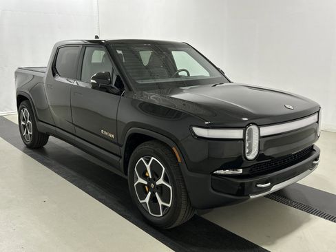 Used 2022 Rivian R1T Launch Edition image 7