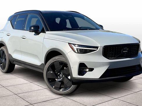 New 2026 Volvo XC40 B5 Ultra w/ Climate Package image 2