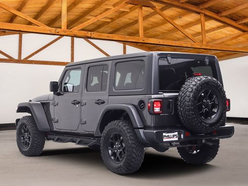 Used 2024 Jeep Wrangler Unlimited Sport AWD/4WD image 3